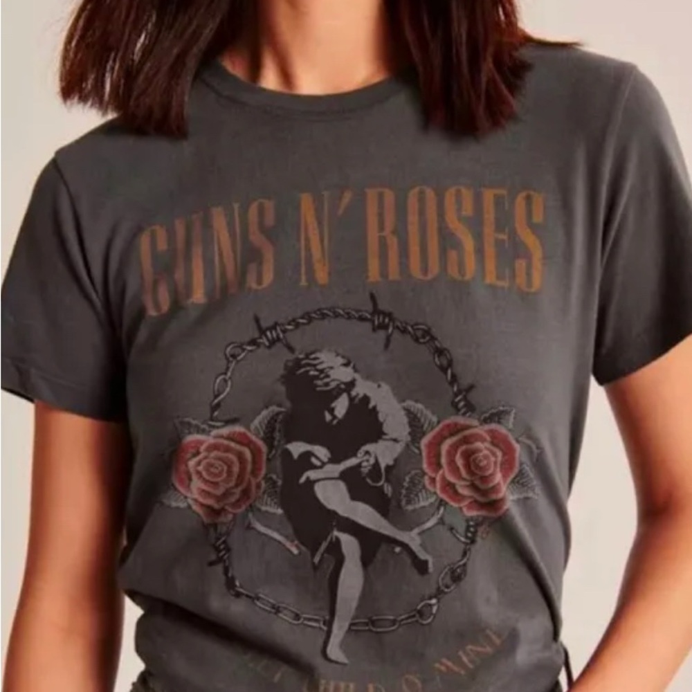 Abercrombie Guns and Roses T Shirt• Relaxed Tee •S